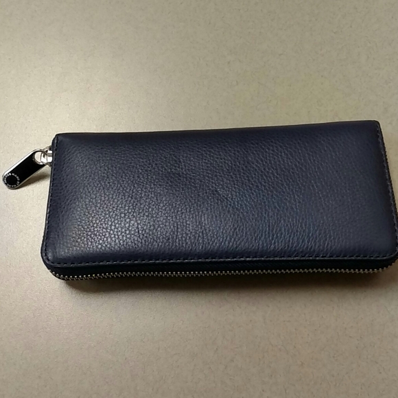 Marc by Marc Jacobs Wallet - Picture 5 of 6